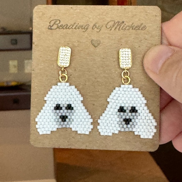 Handcrafted white poodle face portrait brick stitch post earrings with tiny CZ - Picture 5 of 5